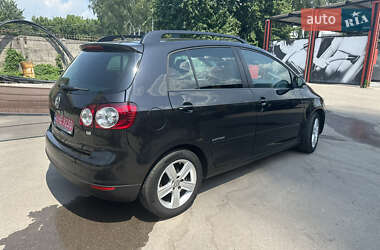 Хэтчбек Volkswagen Golf Plus 2009 в 