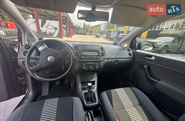 Хэтчбек Volkswagen Golf Plus 2009 в 