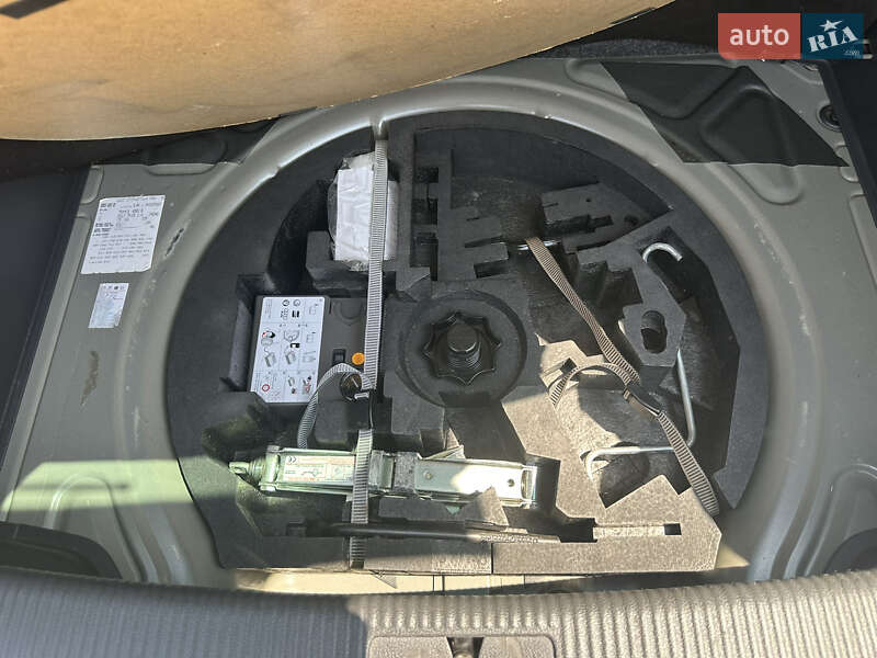 Хетчбек Volkswagen Golf Plus 2009 в Ніжині
