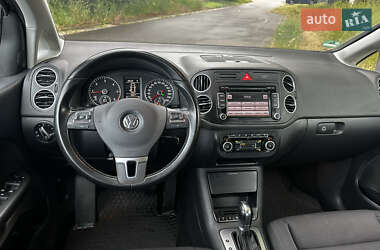 Хэтчбек Volkswagen Golf Plus 2010 в 