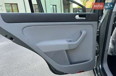 Хэтчбек Volkswagen Golf Plus 2007 в 