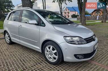 Хетчбек Volkswagen Golf Plus 2011 в  фото 4 Хетчбек Volkswagen Golf Plus 2011 в