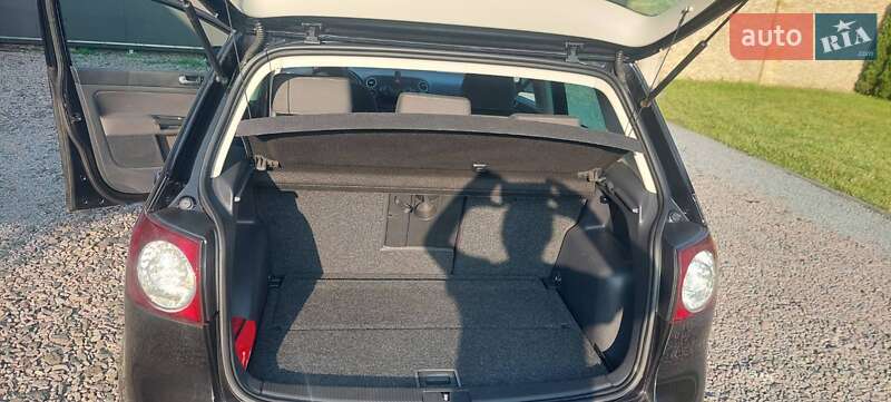 Хэтчбек Volkswagen Golf Plus 2009 в Луцке