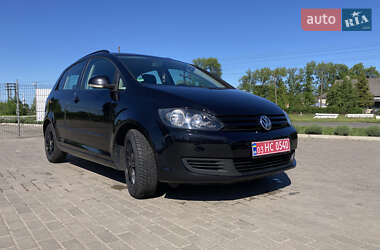 Хэтчбек Volkswagen Golf Plus 2010 в 
