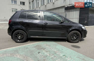 Хэтчбек Volkswagen Golf Plus 2008 в 