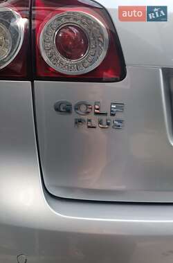 Хэтчбек Volkswagen Golf Plus 2008 в 