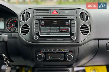 Хетчбек Volkswagen Golf Plus 2009 в 