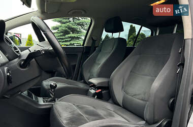 Хетчбек Volkswagen Golf Plus 2009 в 