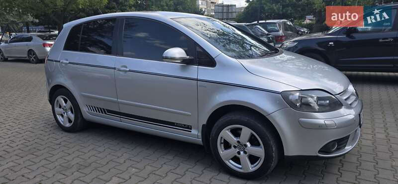 Хэтчбек Volkswagen Golf Plus 2006 в Черновцах
