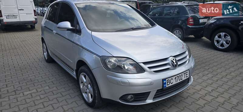 Хэтчбек Volkswagen Golf Plus 2006 в Черновцах