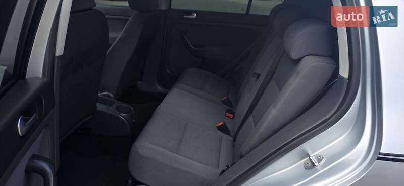 Хэтчбек Volkswagen Golf Plus 2006 в Черновцах