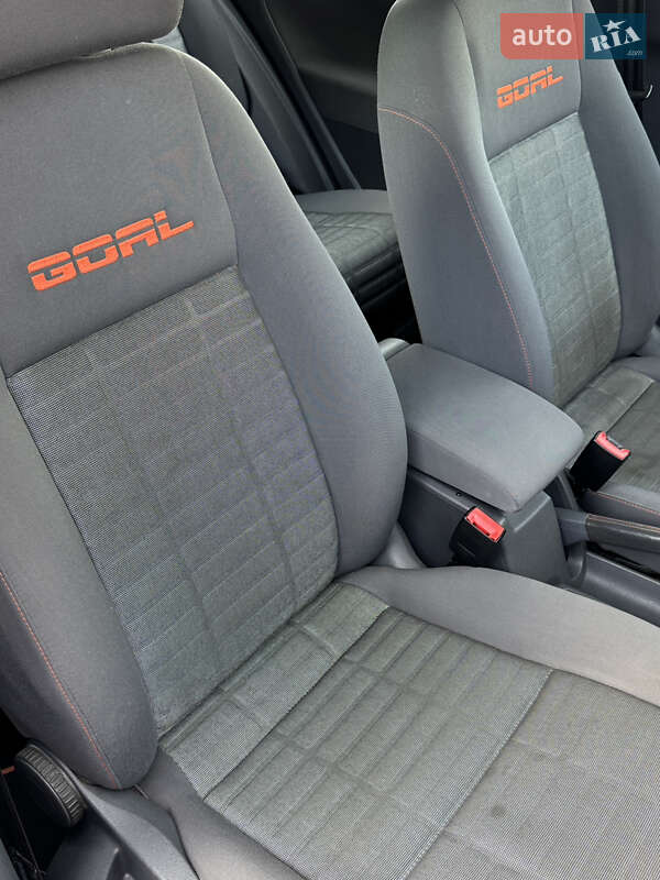 Хэтчбек Volkswagen Golf Plus 2008 в Великой Багачке
