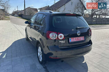 Хэтчбек Volkswagen Golf Plus 2012 в 