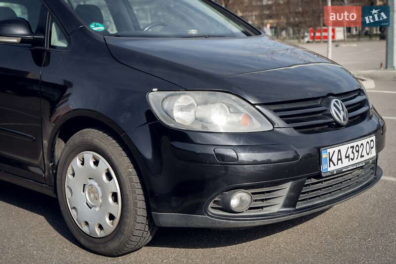 Хэтчбек Volkswagen Golf Plus 2006 в Киеве