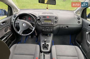 Хэтчбек Volkswagen Golf Plus 2006 в 
