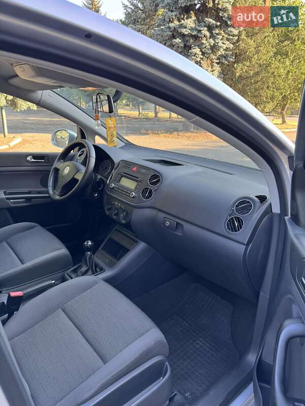 Хэтчбек Volkswagen Golf Plus 2007 в Вознесенске