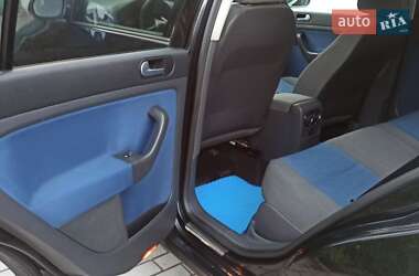 Хетчбек Volkswagen Golf Plus 2007 в 