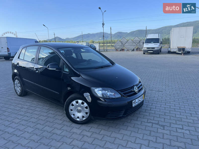 Хетчбек Volkswagen Golf Plus 2005 в Хусті