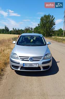 Хетчбек Volkswagen Golf Plus 2005 в 