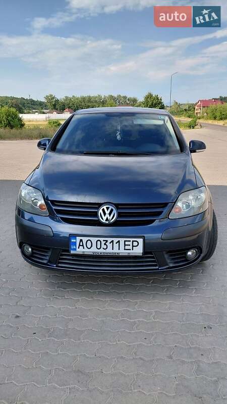 Хетчбек Volkswagen Golf Plus 2006 в 