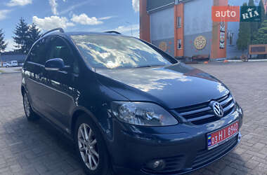 Хетчбек Volkswagen Golf Plus 2009 в Рівному