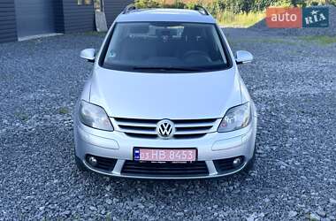 Хэтчбек Volkswagen Golf Plus 2008 в 