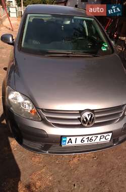 Хэтчбек Volkswagen Golf Plus 2005 в Яготине