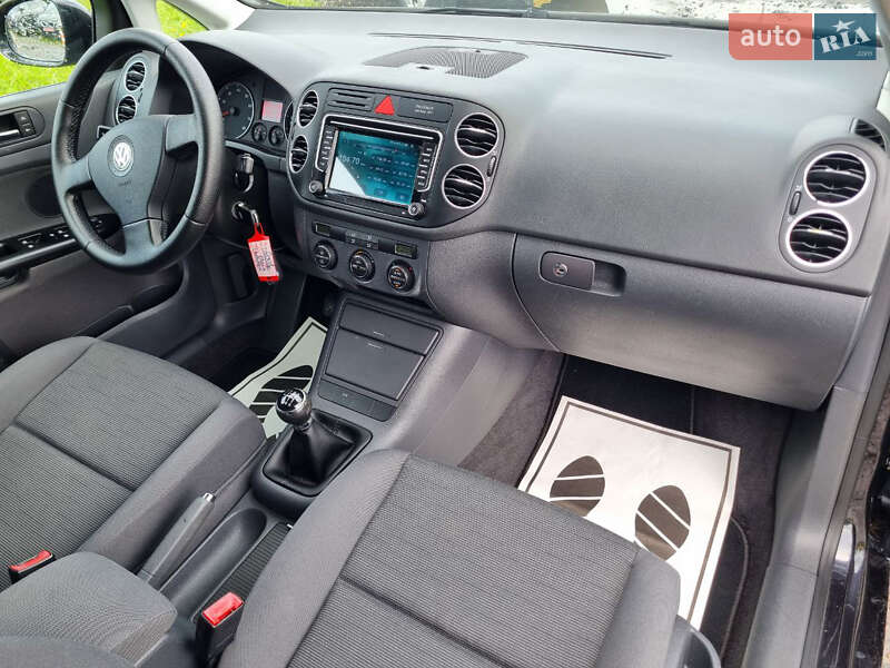Хэтчбек Volkswagen Golf Plus 2005 в Львове