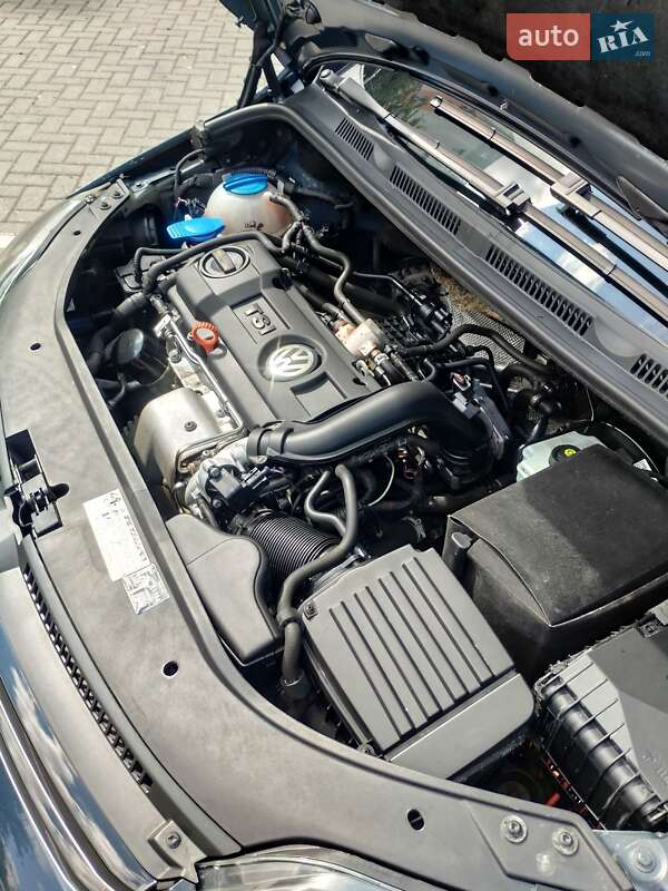 Хэтчбек Volkswagen Golf Plus 2009 в Харькове