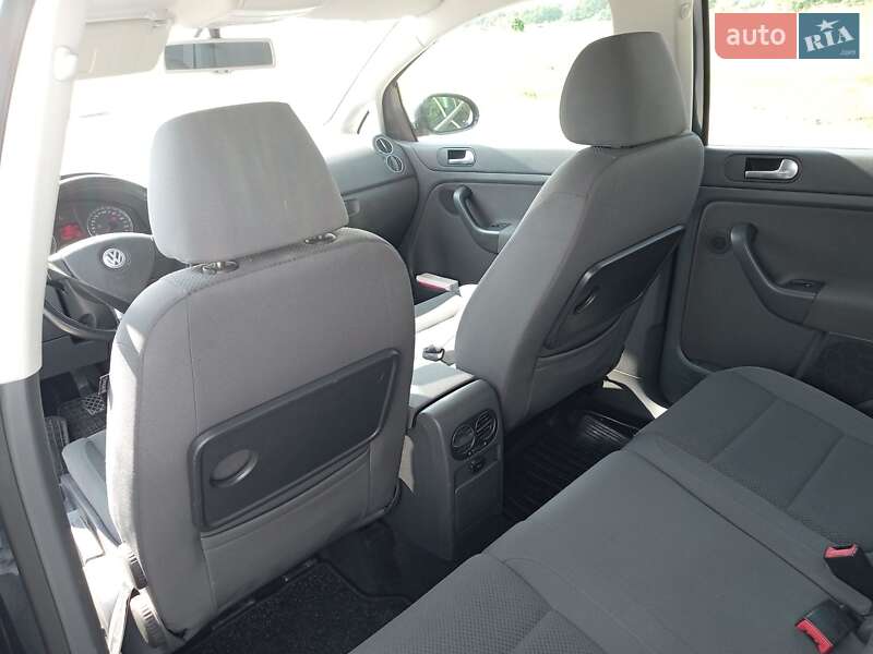Хэтчбек Volkswagen Golf Plus 2008 в Монастырище