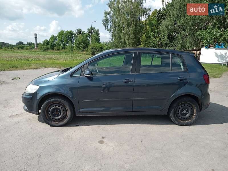Хэтчбек Volkswagen Golf Plus 2008 в Монастырище