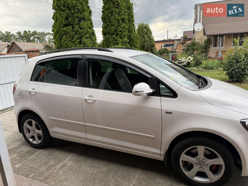 Хэтчбек Volkswagen Golf Plus 2013 в Киеве