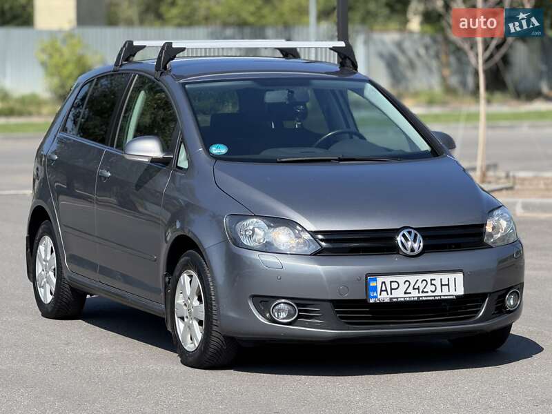 Хэтчбек Volkswagen Golf Plus 2010 в Днепре