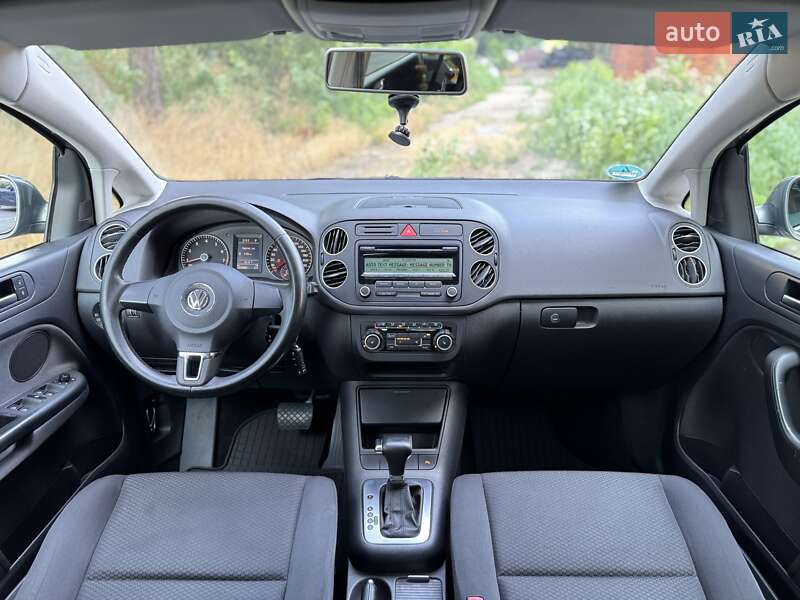 Хэтчбек Volkswagen Golf Plus 2010 в Днепре