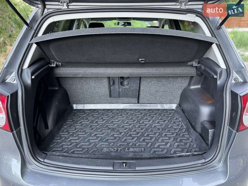 Хэтчбек Volkswagen Golf Plus 2010 в Днепре