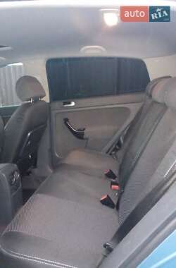 Хэтчбек Volkswagen Golf Plus 2006 в 