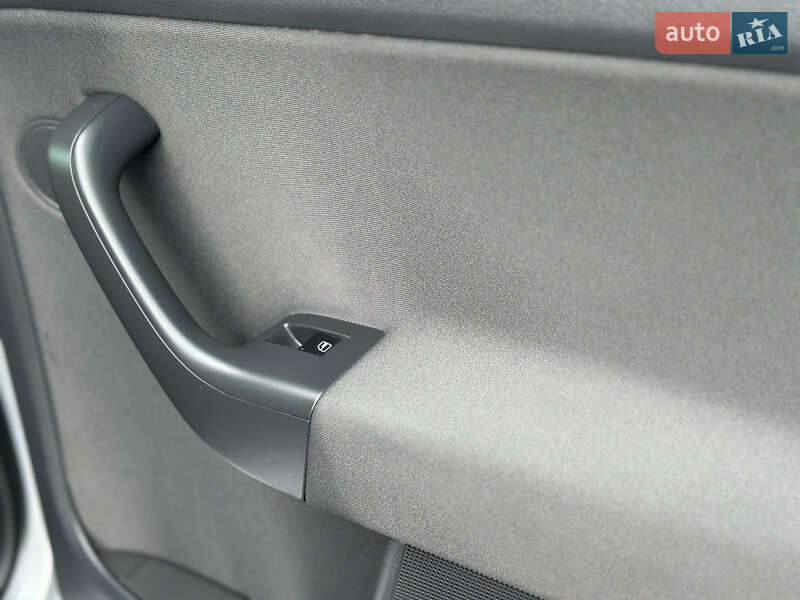 Хэтчбек Volkswagen Golf Plus 2008 в Староконстантинове