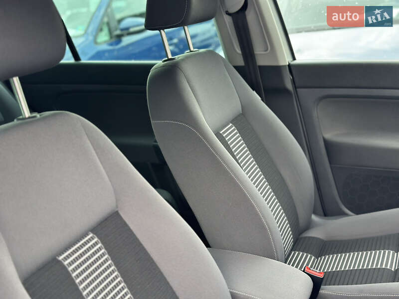 Хэтчбек Volkswagen Golf Plus 2008 в Староконстантинове