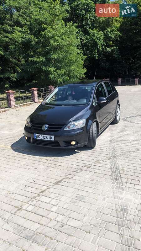 Хетчбек Volkswagen Golf Plus 2007 в Володимирці фото 12 Хетчбек Volkswagen Golf Plus 2007 в Володимирці