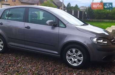 Хэтчбек Volkswagen Golf Plus 2005 в Рудки