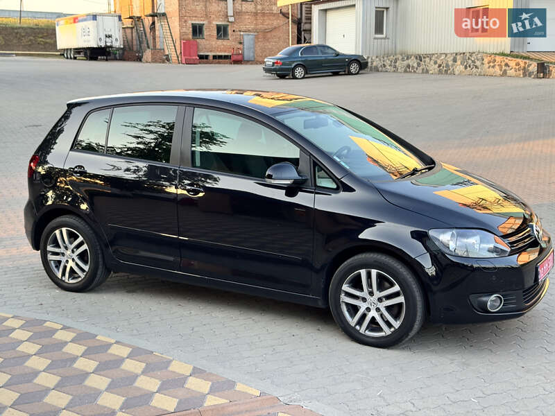 Хетчбек Volkswagen Golf Plus 2010 в Великій Багачці