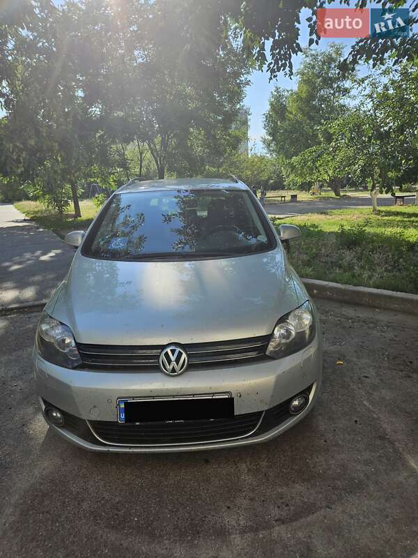 Хетчбек Volkswagen Golf Plus 2013 в Києві фото 2 Хетчбек Volkswagen Golf Plus 2013 в Києві