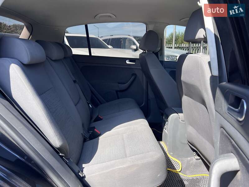 Хетчбек Volkswagen Golf Plus 2006 в Нововолинську