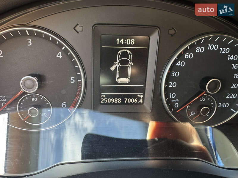 Хэтчбек Volkswagen Golf Plus 2010 в Турийске