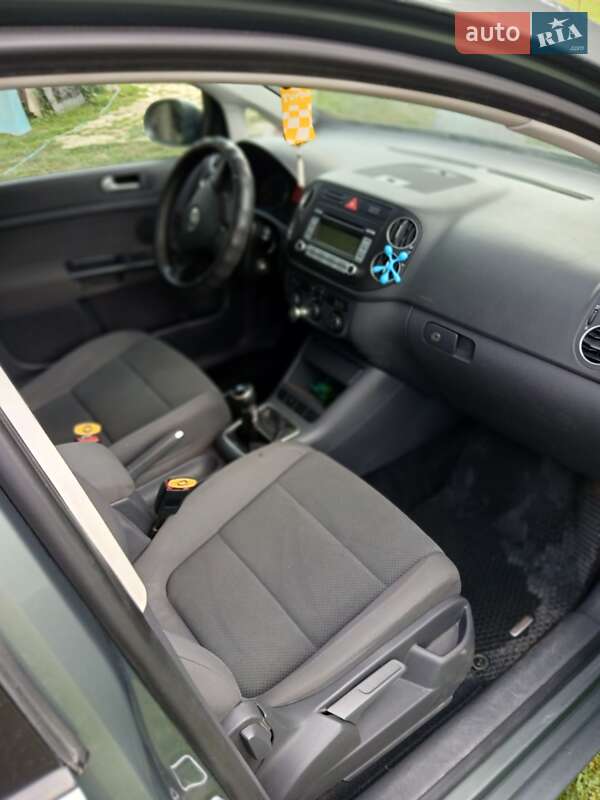 Хэтчбек Volkswagen Golf Plus 2006 в Берегомете