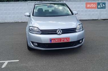 Хэтчбек Volkswagen Golf Plus 2012 в Киеве