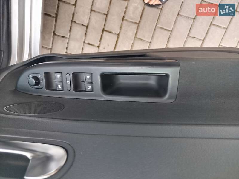 Хетчбек Volkswagen Golf Plus 2009 в Хмельницькому