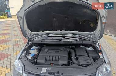 Хэтчбек Volkswagen Golf Plus 2005 в 