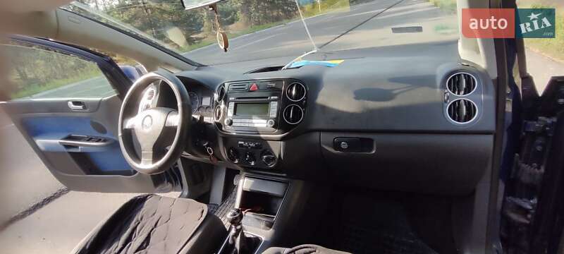 Хэтчбек Volkswagen Golf Plus 2006 в Ахтырке фото 22 Хэтчбек Volkswagen Golf Plus 2006 в Ахтырке