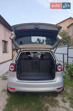 Хэтчбек Volkswagen Golf Plus 2011 в 